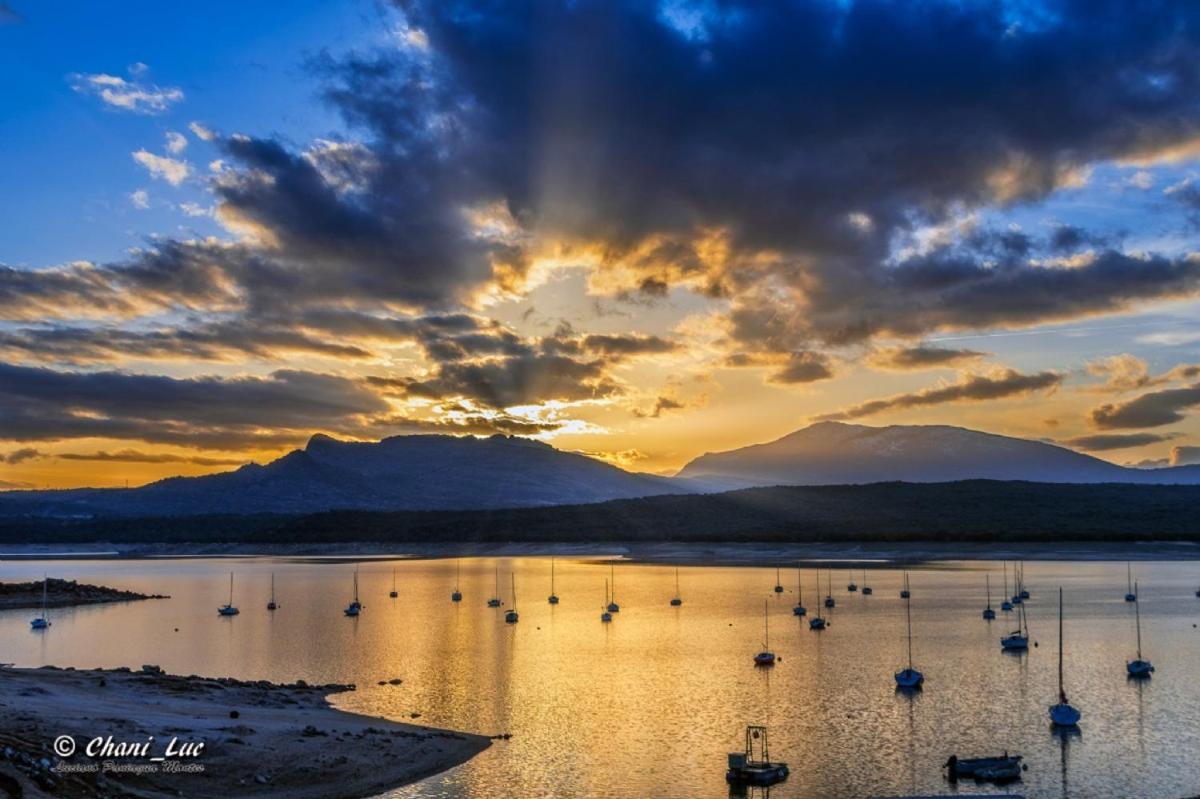 El Lago Cervera de Buitrago 外观 照片