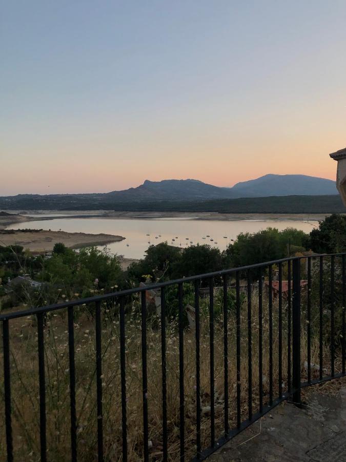 El Lago Cervera de Buitrago 外观 照片